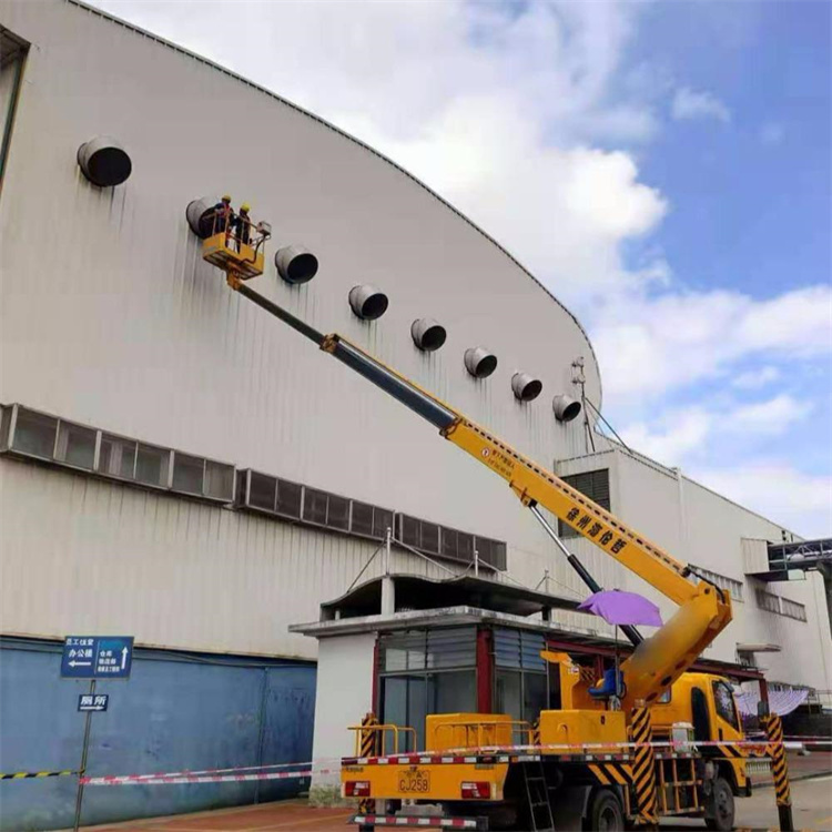 凤台县高空作业车出租服务：专业广告牌安装解决方案